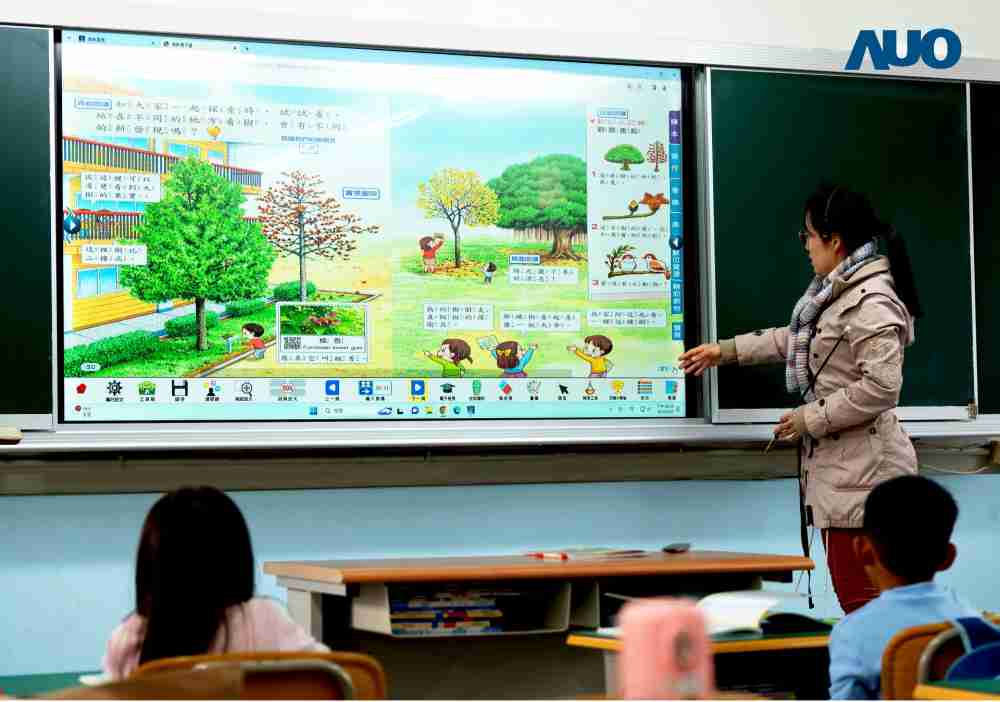 糖果派对与达擎共同开发的〝远程设备管理系统〞，，，，透过流畅的多功能安装模式、、直觉设计的整合操作接口，，可同时管理多部设备，，，，改善学校的设备管理痛点